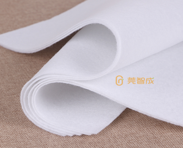 白色針刺無(wú)紡布